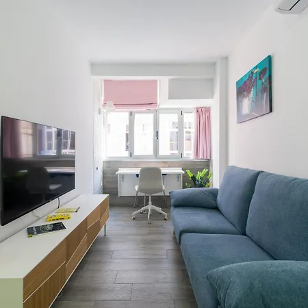In Palmas Near Playa De Canteras Tatil Evi